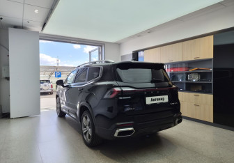 Подержанный автомобиль Geely Okavango 2024 года (6 фото)