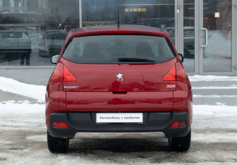 Подержанный автомобиль Peugeot 3008 2012 года (6 фото)