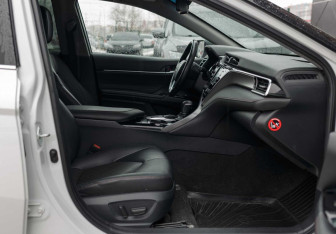 Подержанный автомобиль Toyota Camry Sedan 2020 года (21 фото)