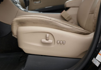 Подержанный автомобиль Subaru Tribeca 2007 года (18 фото)