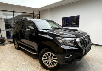 Подержанный автомобиль Toyota Land Cruiser Prado 2017 года (4 фото)