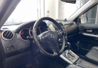 Подержанный автомобиль Suzuki Grand Vitara 2010 года (8 фото)