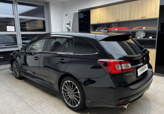 Подержанный автомобиль Subaru Levorg 2017 года (7 фото)