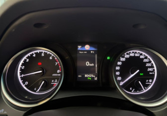 Подержанный автомобиль Toyota Camry Sedan 2018 года (16 фото)