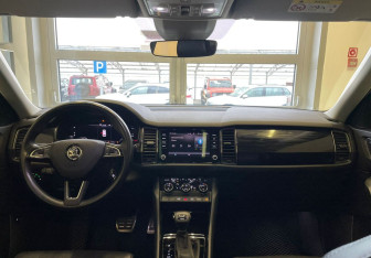 Подержанный автомобиль Skoda Kodiaq 2020 года (12 фото)