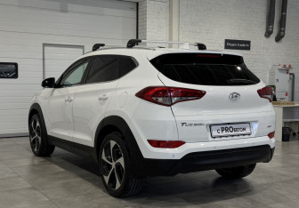 Подержанный автомобиль Hyundai Tucson 2016 года (5 фото)