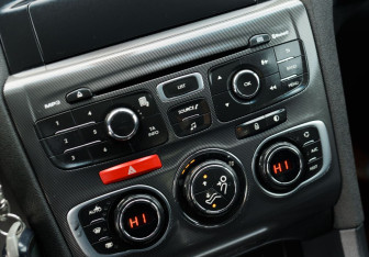 Подержанный автомобиль Citroen C4 Sedan 2013 года (15 фото)