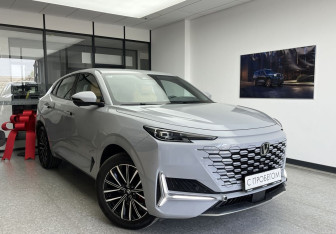 Подержанный автомобиль Changan UNI-K 2024 года (3 фото)