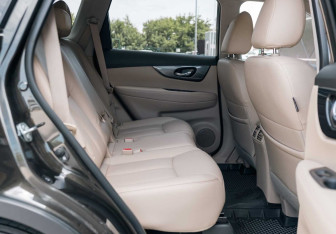 Подержанный автомобиль Nissan X-Trail 2018 года (24 фото)