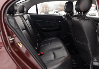 Подержанный автомобиль Lifan Solano 2017 года (18 фото)