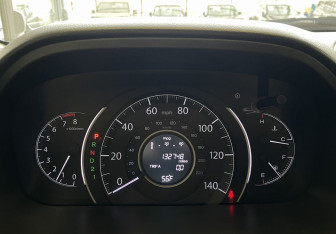 Подержанный автомобиль Honda CR-V 2012 года (12 фото)
