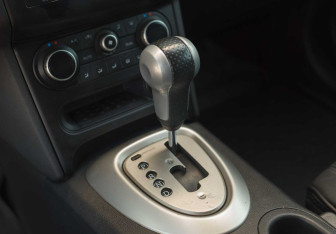 Подержанный автомобиль Nissan Qashqai 2011 года (15 фото)