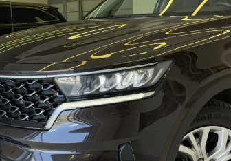 Подержанный автомобиль Kia Sorento 2021 года (2 фото)