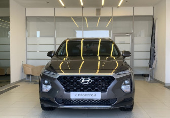 Подержанный автомобиль Hyundai Santa Fe 2018 года (2 фото)