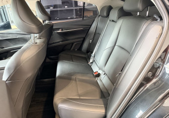 Подержанный автомобиль Toyota Camry Sedan 2024 года (9 фото)