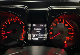 Подержанный автомобиль Suzuki Jimny 2020 года (7 фото)