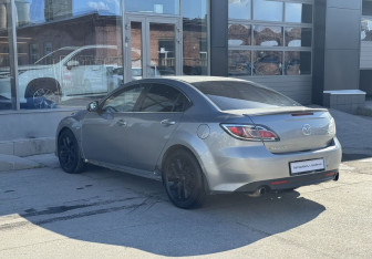 Подержанный автомобиль Mazda 6 Sedan 2010 года (5 фото)