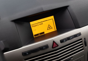 Подержанный автомобиль Opel Astra Sedan 2007 года (14 фото)