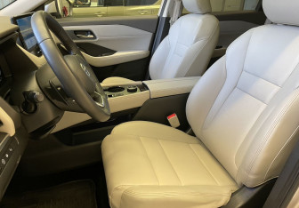 Подержанный автомобиль Nissan X-Trail 2021 года (8 фото)