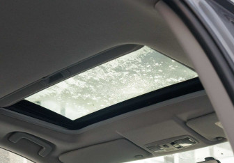 Подержанный автомобиль Mitsubishi Outlander 2008 года (16 фото)