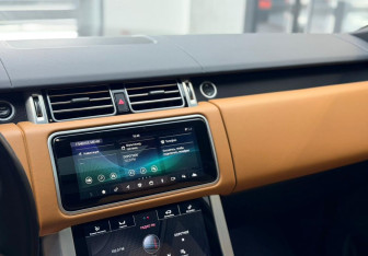 Подержанный автомобиль Land Rover Range Rover 2019 года (12 фото)