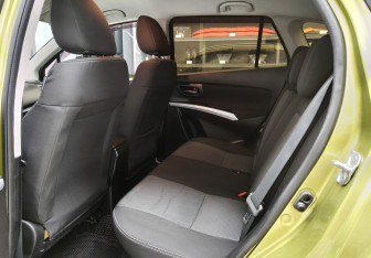 Подержанный автомобиль Suzuki SX4 Hatchback 2014 года (15 фото)