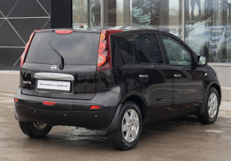 Подержанный автомобиль Nissan Note 2011 года (5 фото)