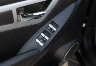 Подержанный автомобиль Lifan X60 2017 года (17 фото)