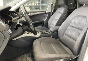 Подержанный автомобиль Audi A4 Sedan 2013 года (13 фото)