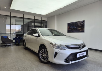Подержанный автомобиль Toyota Camry Sedan 2016 года (3 фото)