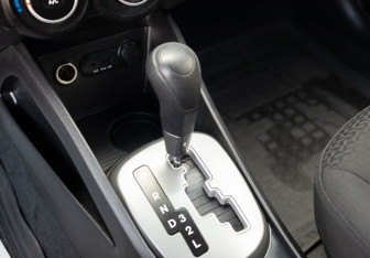 Подержанный автомобиль Kia Rio Sedan 2013 года (14 фото)