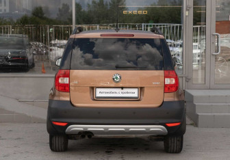 Подержанный автомобиль Skoda Yeti 2012 года (6 фото)