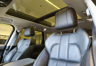 Подержанный автомобиль Land Rover Range Rover Sport 2015 года (13 фото)