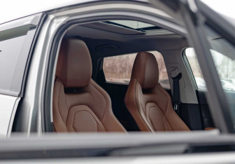 Подержанный автомобиль Omoda C5 2022 года (20 фото)