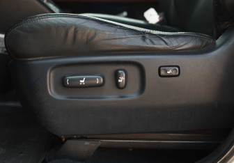 Подержанный автомобиль Lexus RX 2003 года (17 фото)