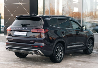 Подержанный автомобиль Chery Tiggo 8 Pro 2022 года (5 фото)