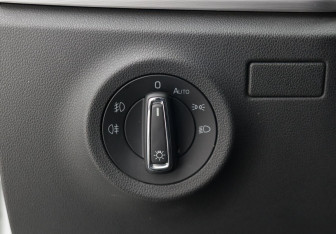 Подержанный автомобиль Skoda Rapid Liftback 2020 года (18 фото)