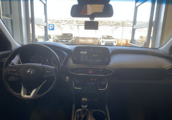 Подержанный автомобиль Hyundai Santa Fe 2018 года (13 фото)