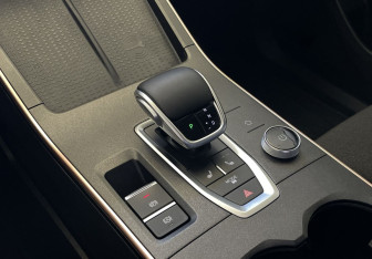 Подержанный автомобиль Omoda C5 2024 года (13 фото)