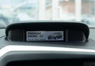 Подержанный автомобиль Volvo XC60 2010 года (14 фото)