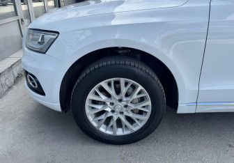 Подержанный автомобиль Audi Q5 2014 года (12 фото)