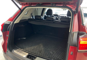 Подержанный автомобиль Geely Atlas Pro 2023 года (10 фото)