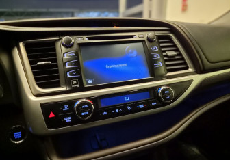 Подержанный автомобиль Toyota Highlander 2019 года (12 фото)