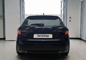 Подержанный автомобиль Toyota Corolla Wagon 2021 года (7 фото)