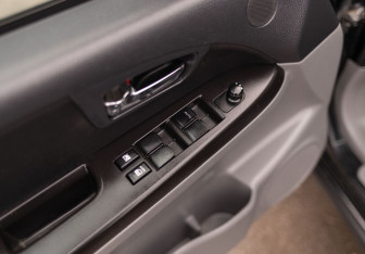 Подержанный автомобиль Suzuki SX4 Hatchback 2012 года (16 фото)