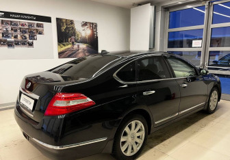 Подержанный автомобиль Nissan Teana 2008 года (5 фото)