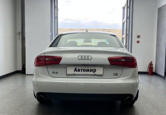 Подержанный автомобиль Audi A6 Sedan 2013 года (5 фото)