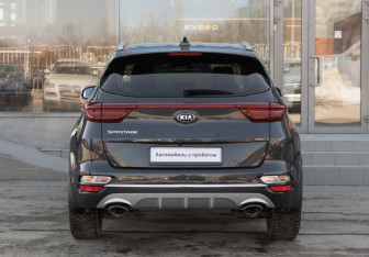 Подержанный автомобиль Kia Sportage 2019 года (6 фото)