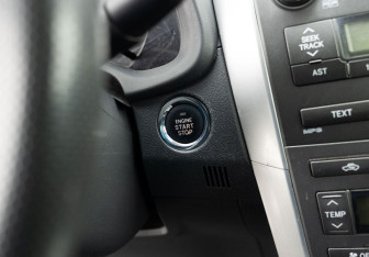 Подержанный автомобиль Toyota Corolla Sedan 2013 года (15 фото)