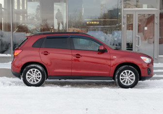 Подержанный автомобиль Mitsubishi ASX 2013 года (4 фото)